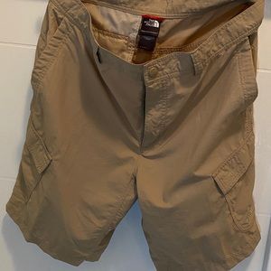 The North Face Cargo Shorts Perfoemance Fabric